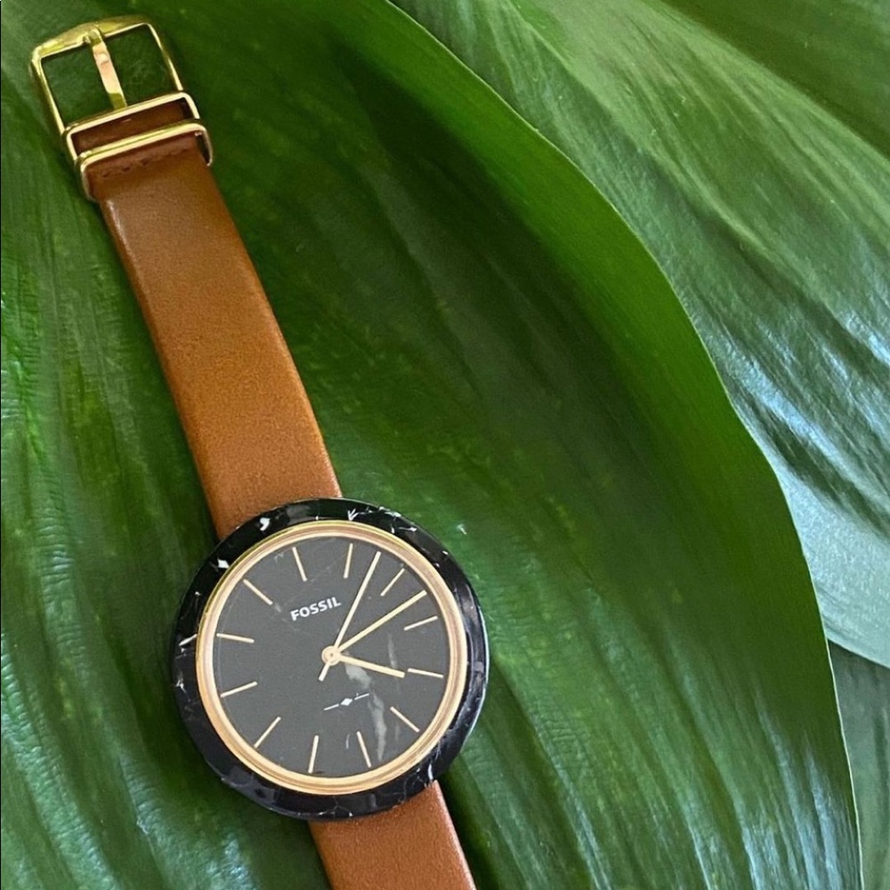 FOSSIL leather watch